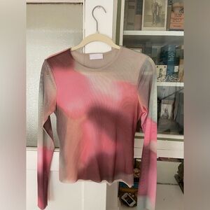 Isalis mesh top